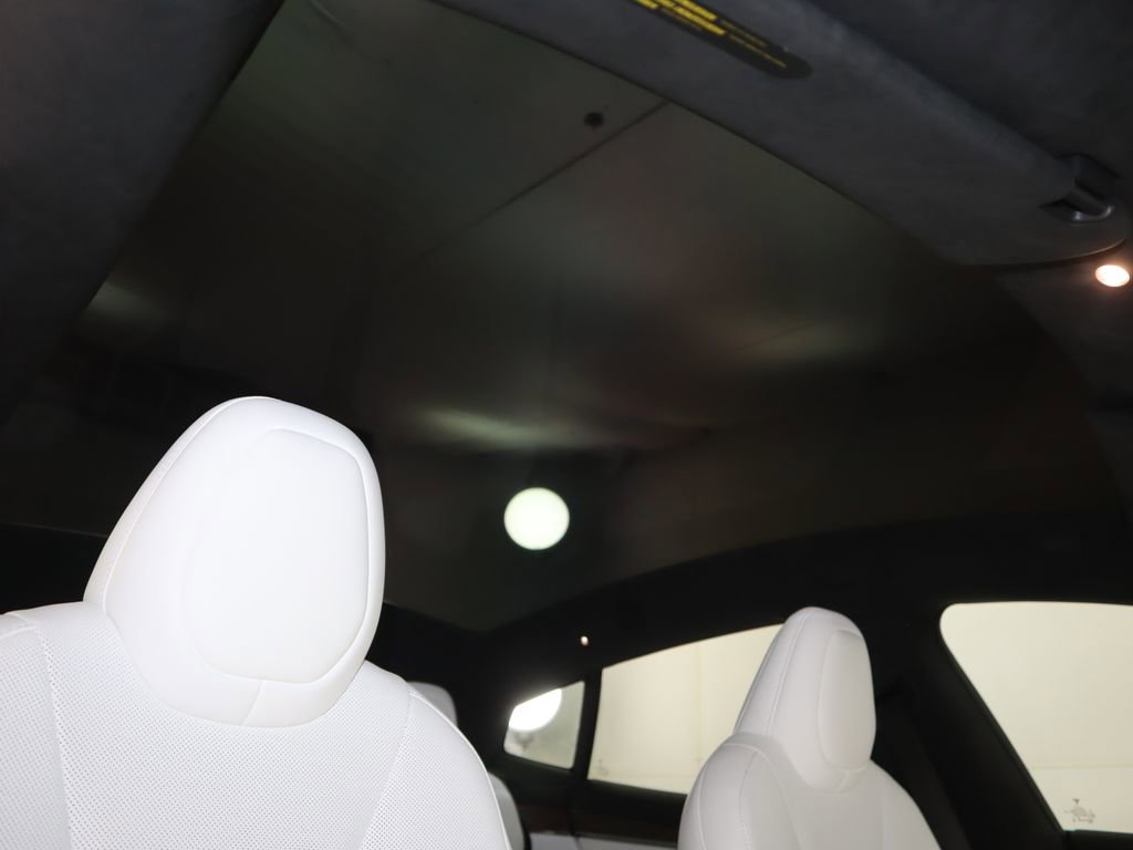 Used 2026 Tesla Model S image 19