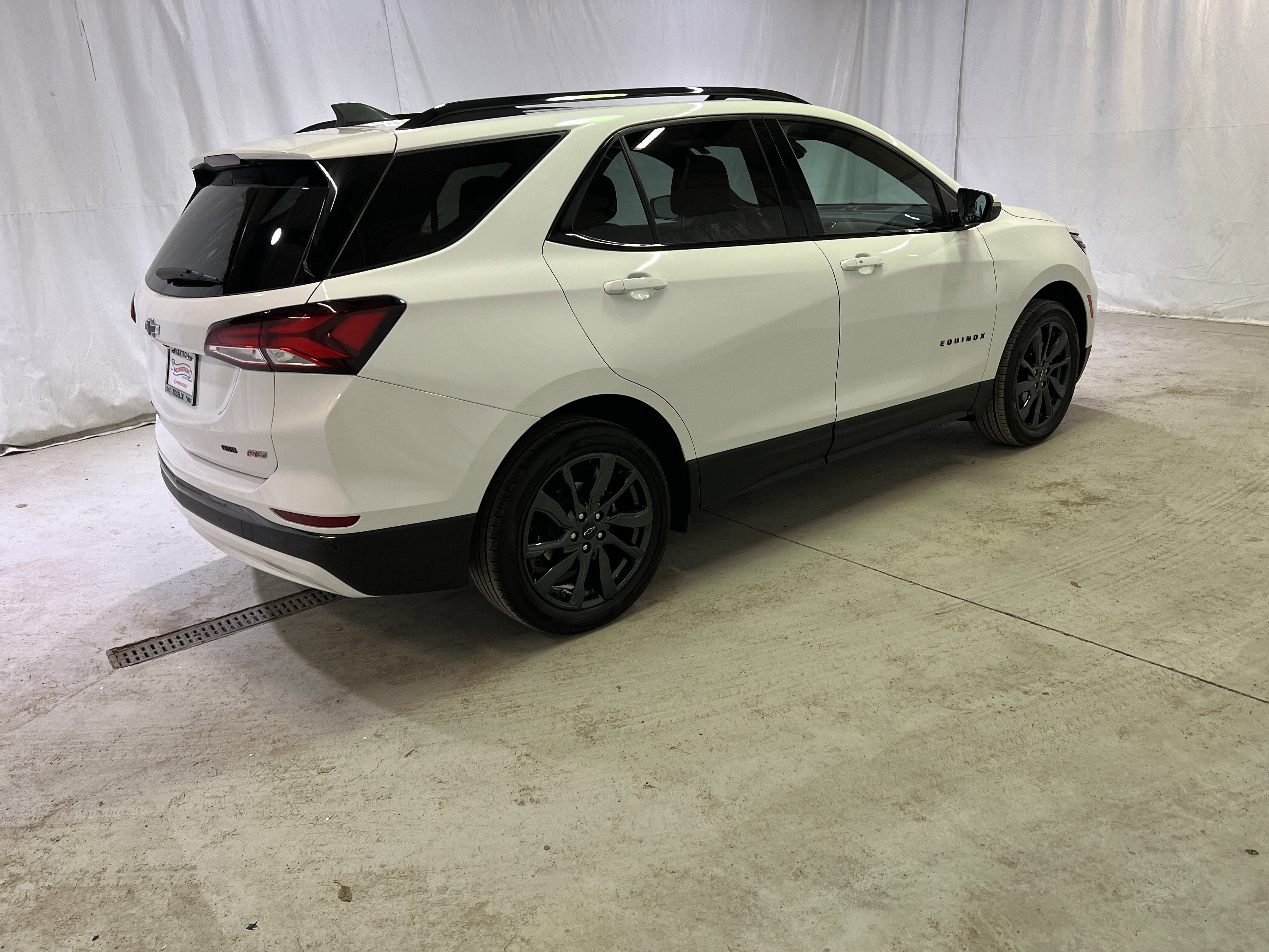 Certified 2022 Chevrolet Equinox RS w/ RS Leather Package image 12