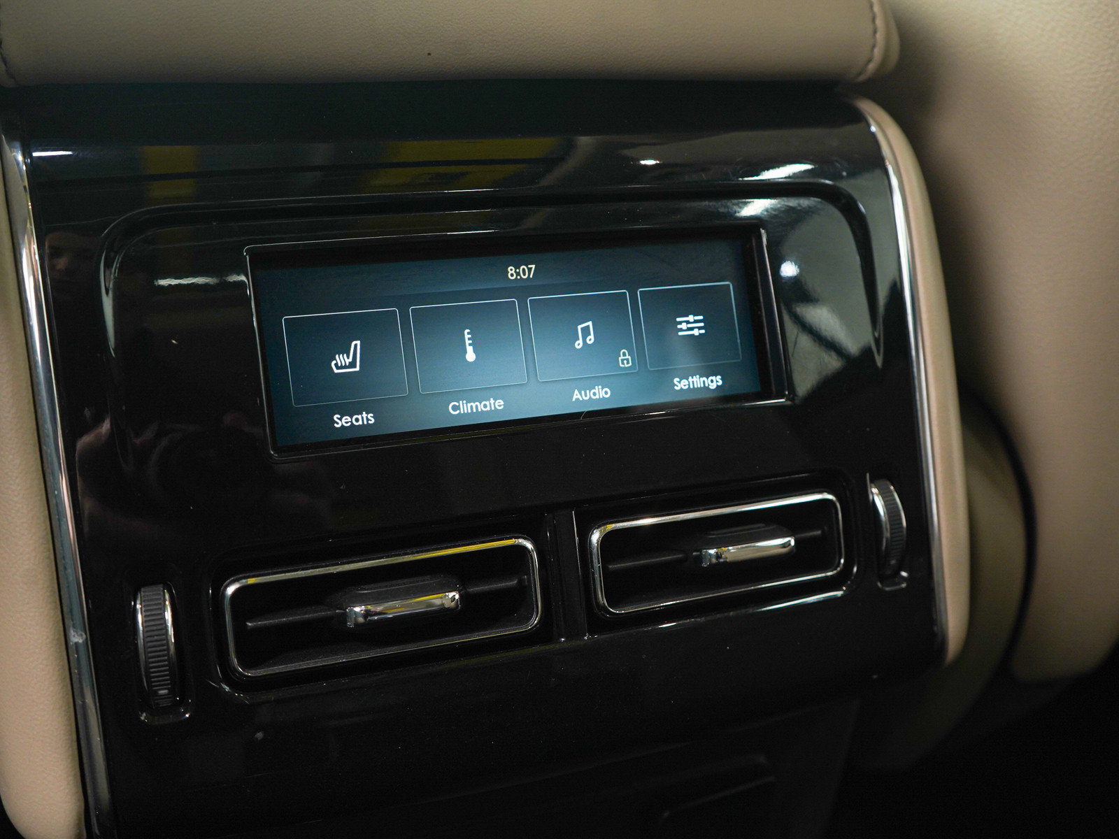 Used 2020 Lincoln Aviator Grand Touring w/ Equipment Group 301A image 23