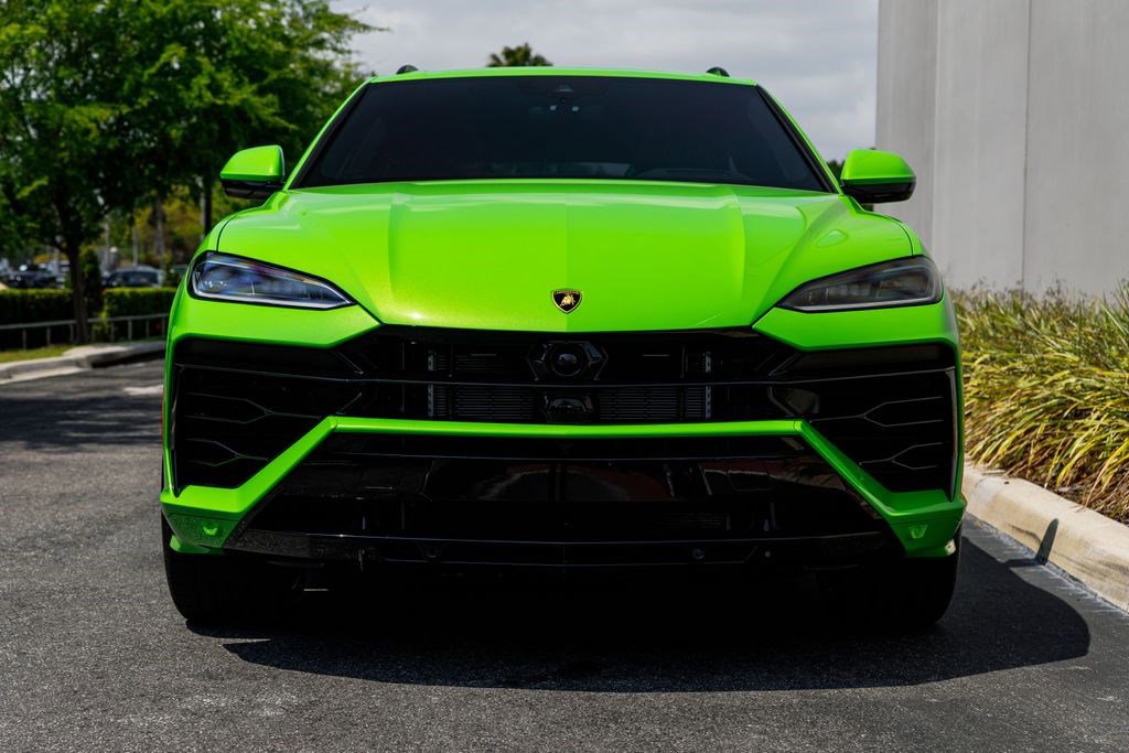 Used 2025 Lamborghini Urus SE image 13