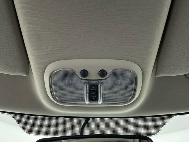 Used 2017 Jeep Patriot High Altitude image 23