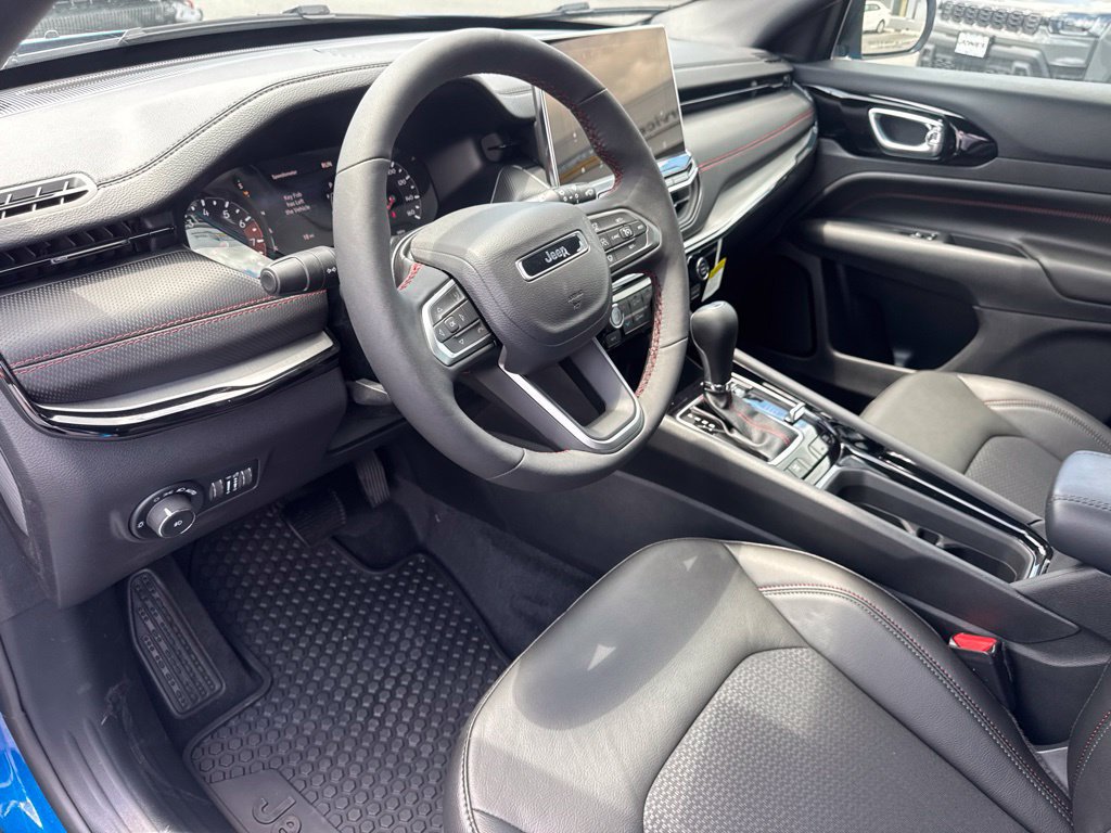 New 2026 Jeep Compass Trailhawk AWD/4WD image 10
