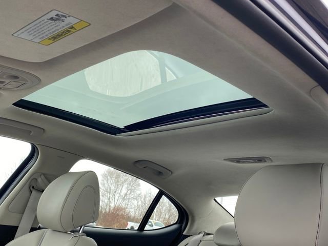 Used 2020 Genesis G70 2.0T w/ Prestige Package image 15