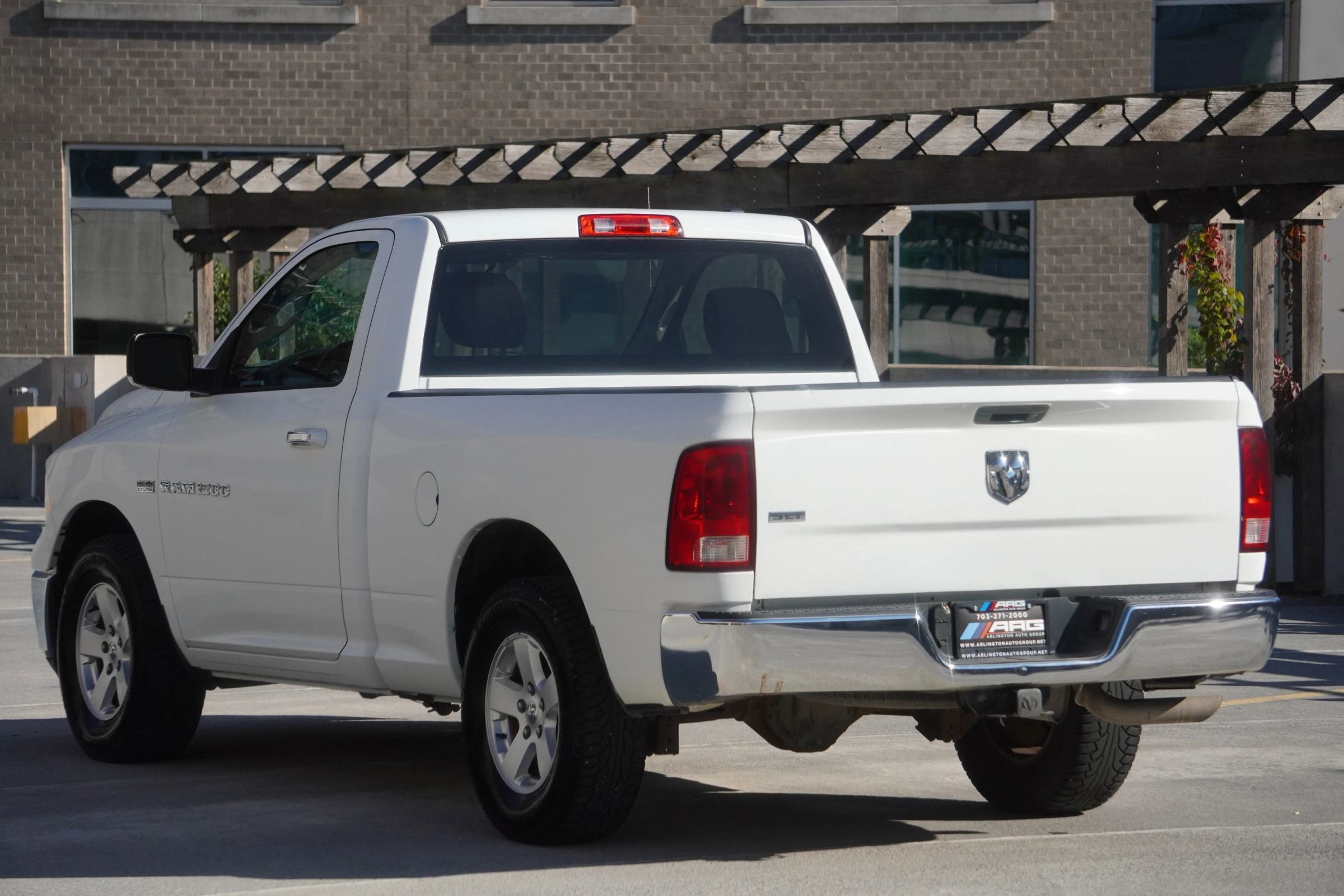Used 2012 RAM 1500 Classic SLT w/ Luxury Group image 9