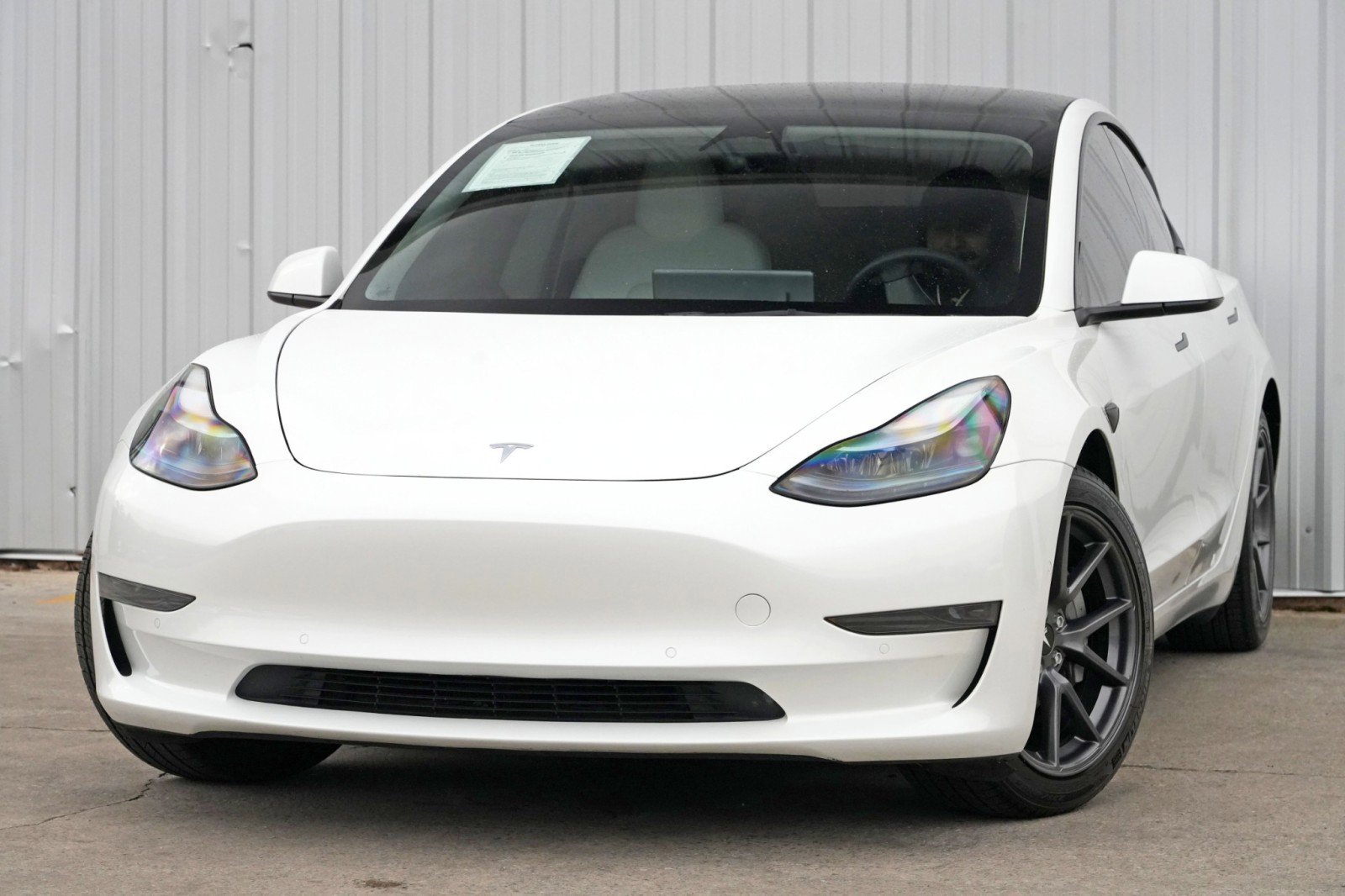 Used 2022 Tesla Model 3 image 3