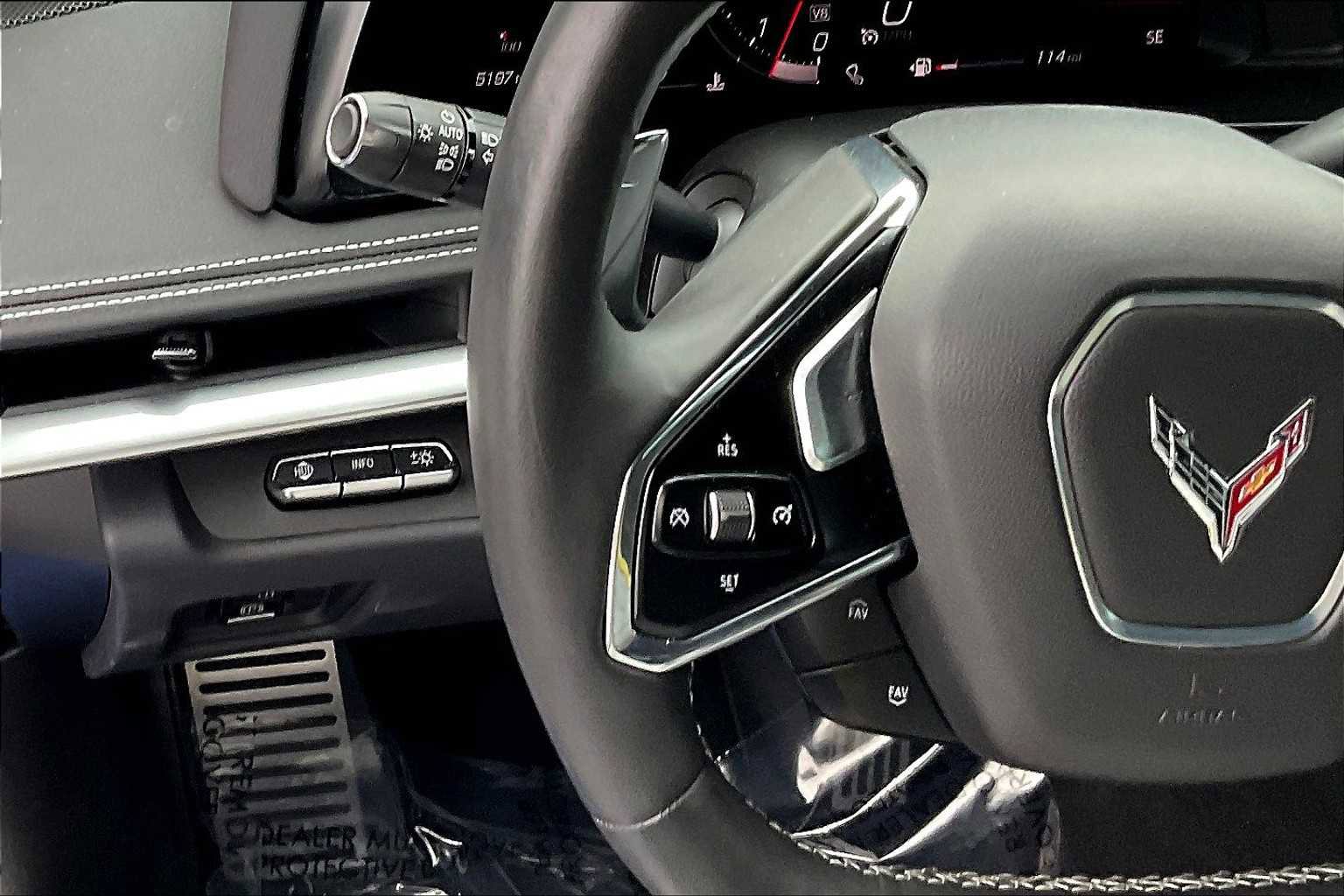 Used 2021 Chevrolet Corvette 2LT w/ Battery Protection Package image 18