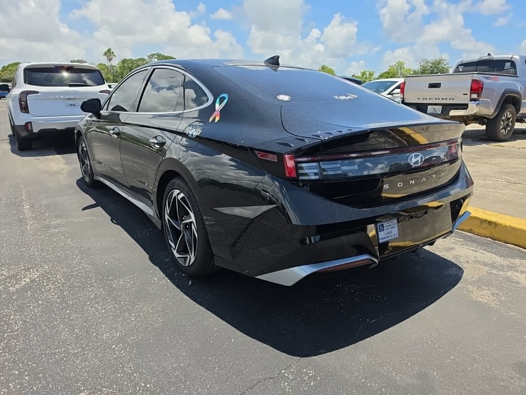 Used 2024 Hyundai Sonata SEL w/ Convenience Package FWD image 12