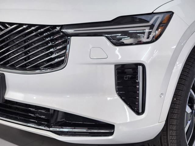 New 2025 Volvo XC90 B6 Plus w/ Protection Package Premier image 12