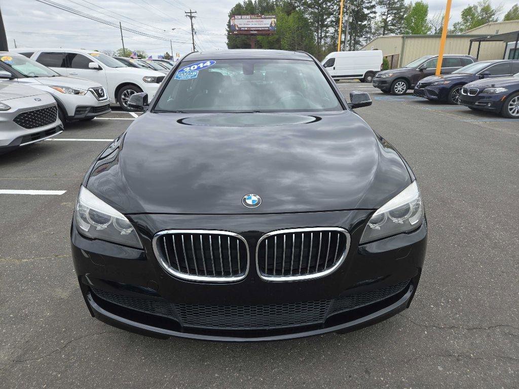 Used 2014 BMW 740Li image 2