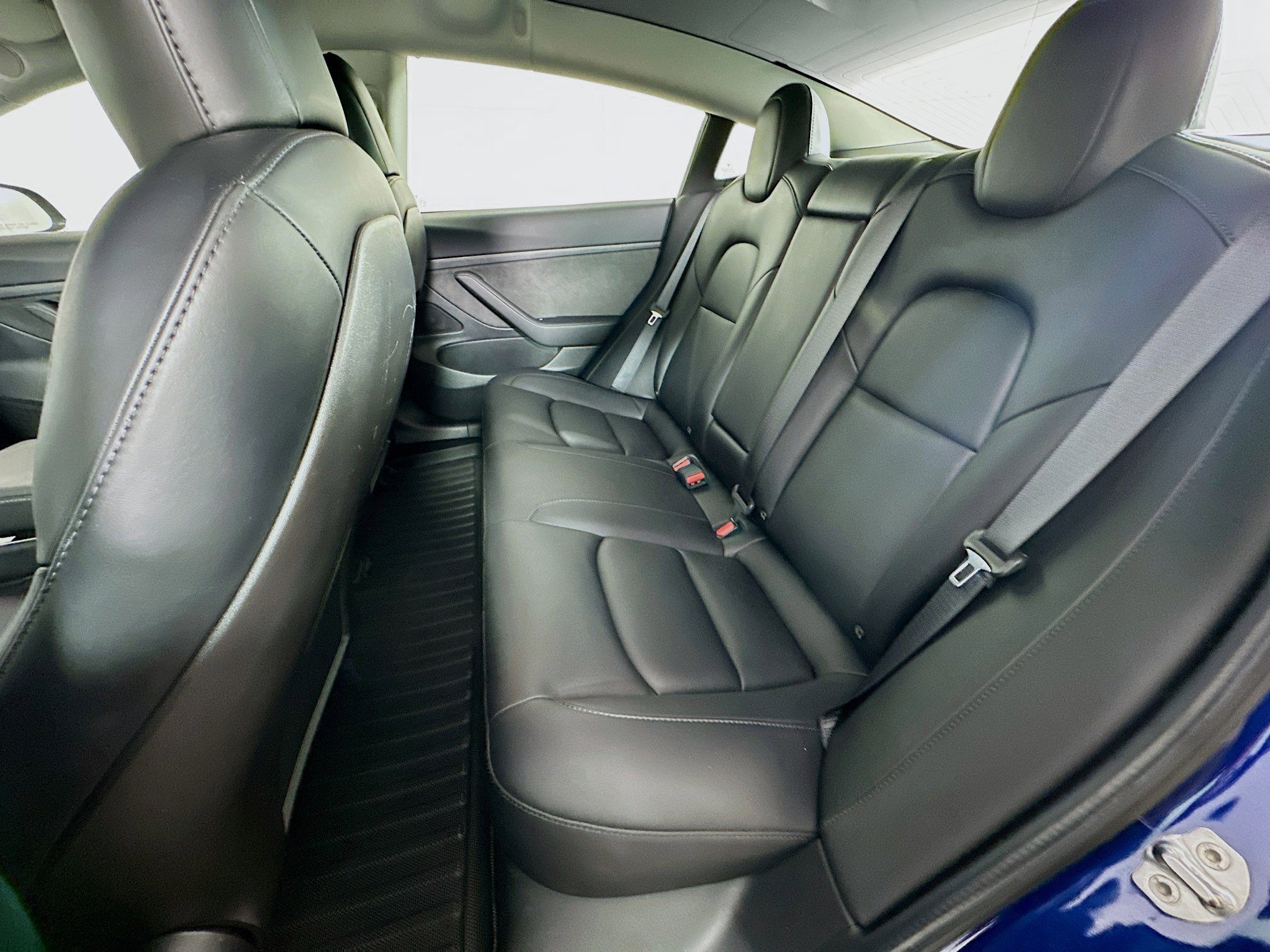 Used 2020 Tesla Model 3 Standard Range Plus image 26