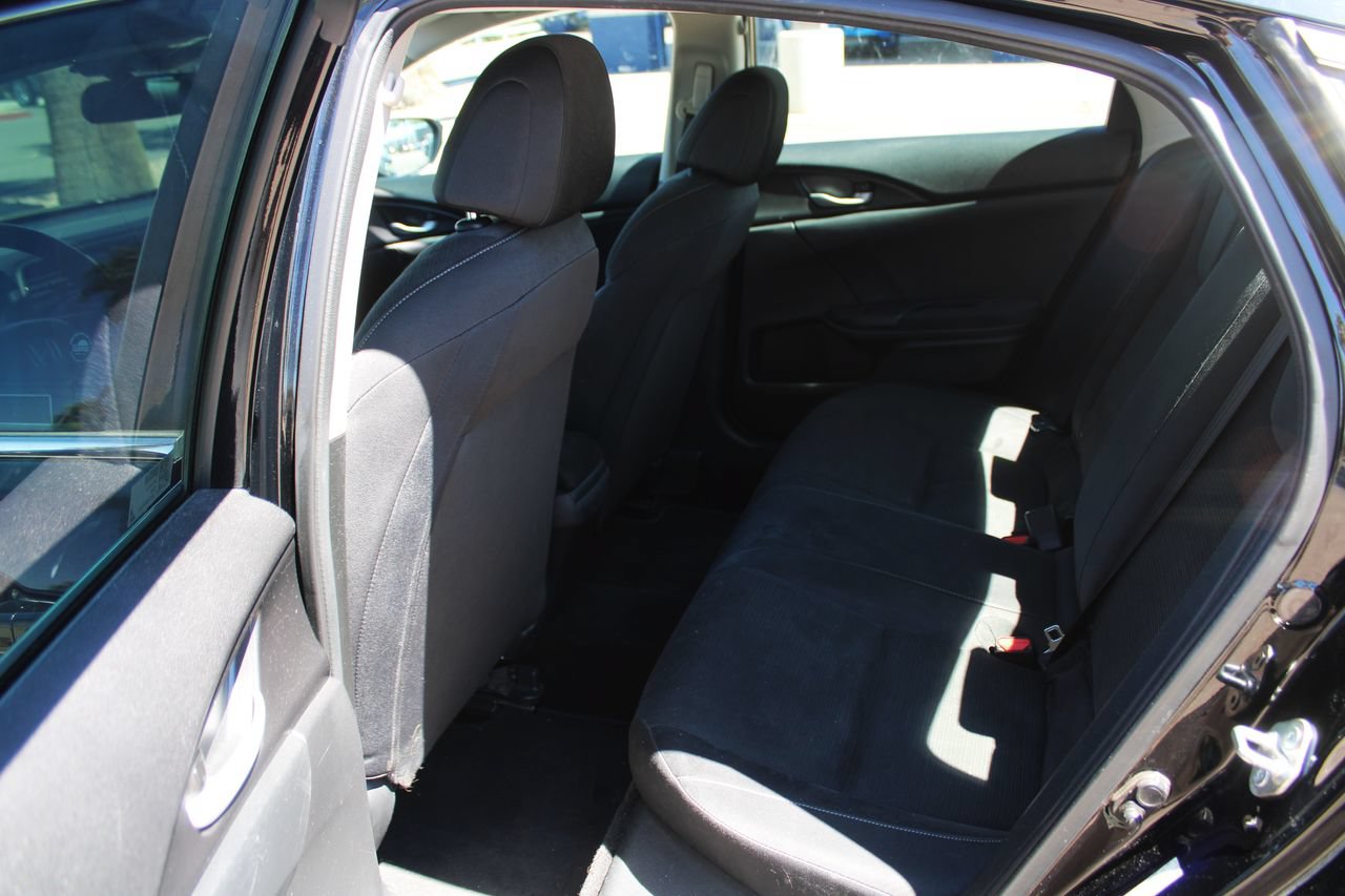 Used 2019 Honda Insight LX image 11