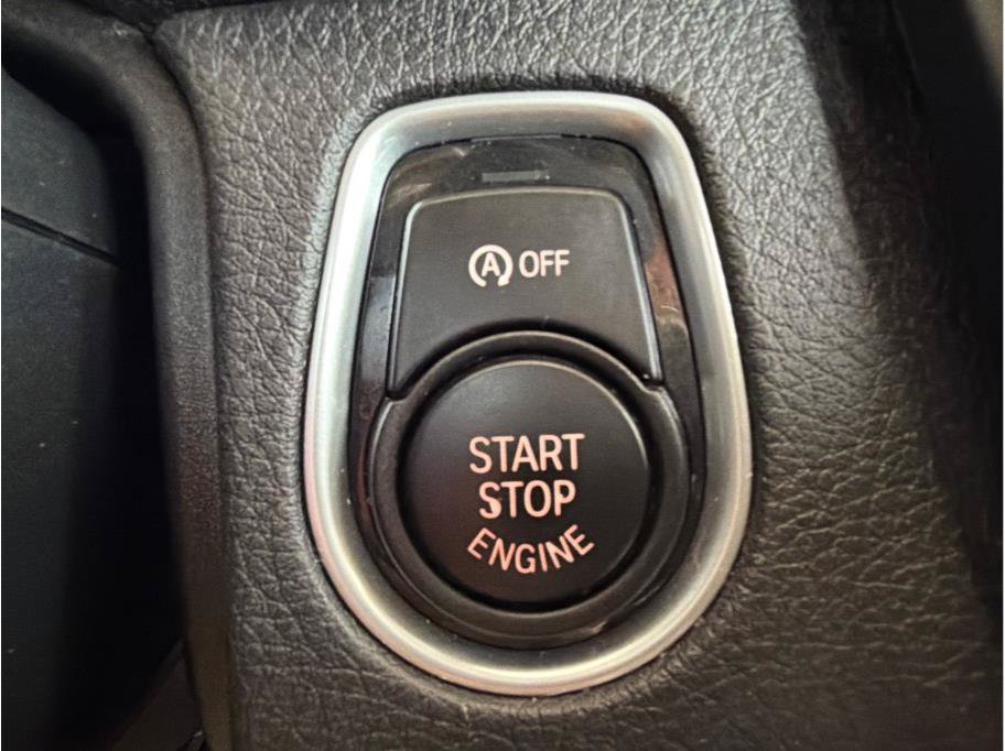 Used 2014 BMW 428i xDrive Coupe AWD/4WD image 18