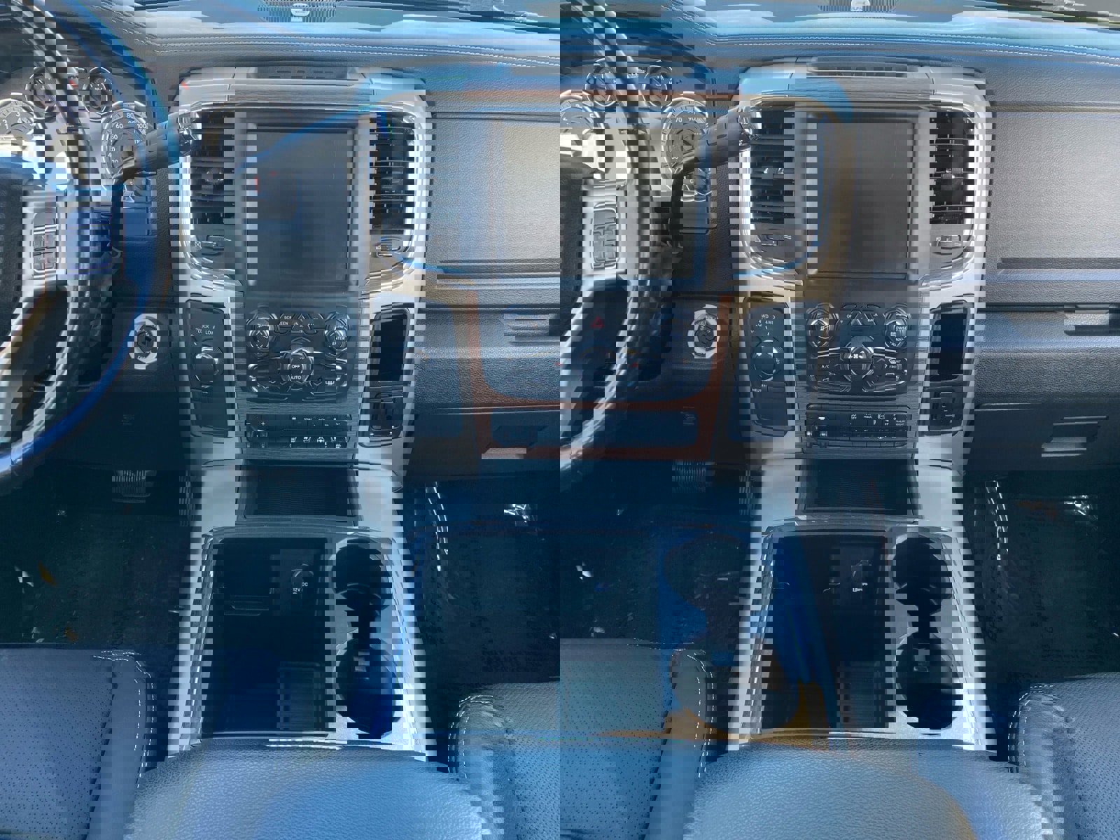 Used 2015 RAM 2500 Laramie image 11