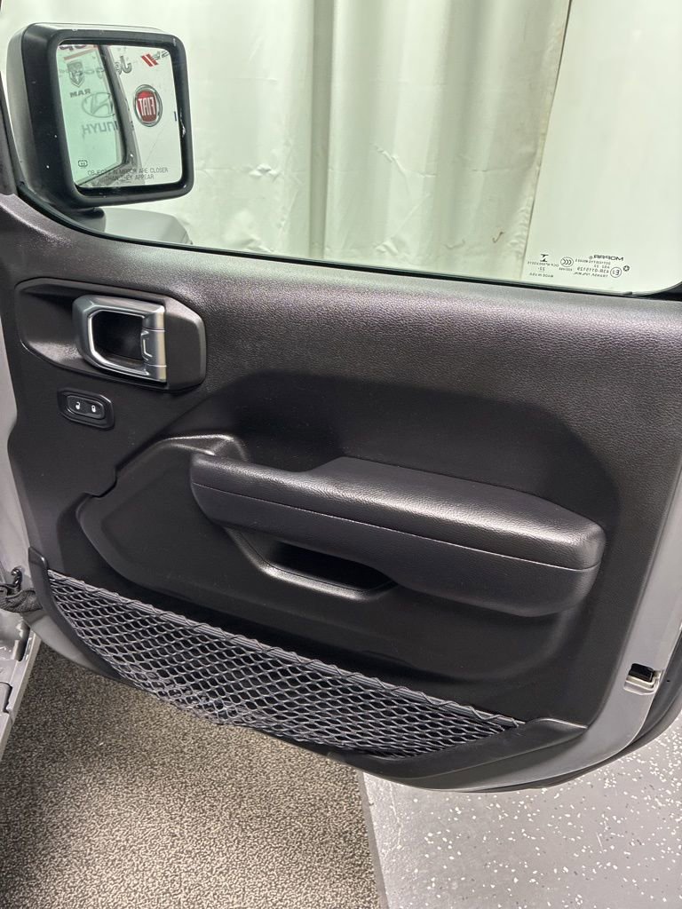 Used 2023 Jeep Wrangler Unlimited image 29