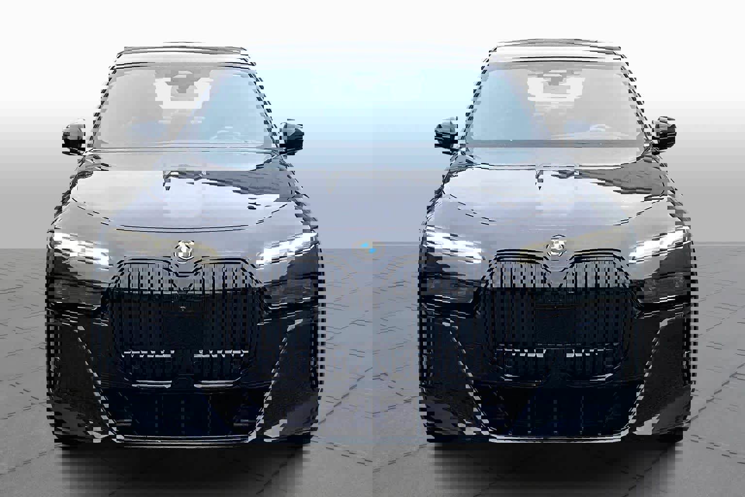 Used 2023 BMW 740i 740i w/ Parking Assistance Package image 4