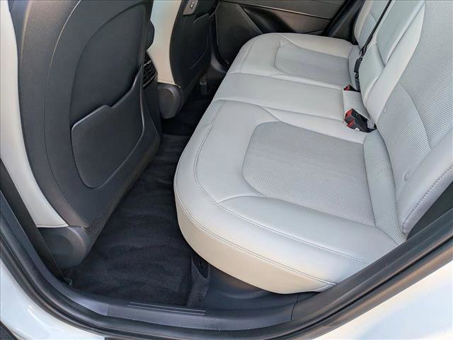 Used 2024 Kia Niro EX Touring FWD image 17