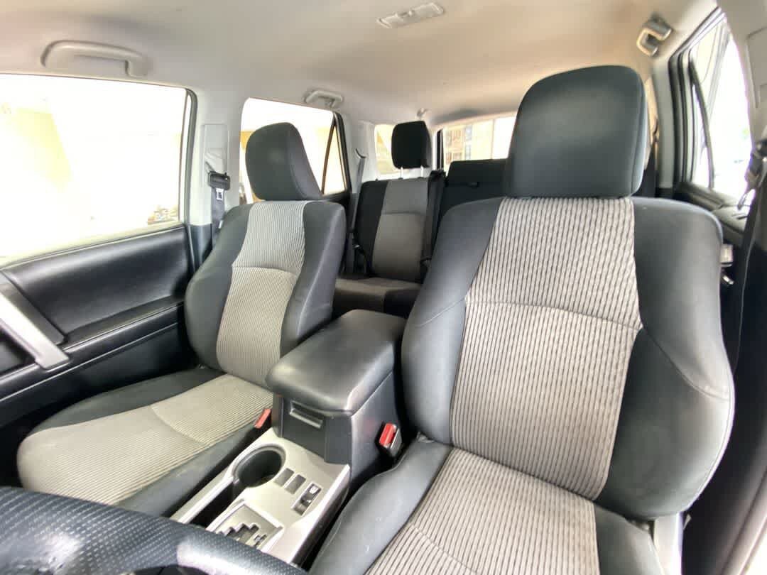 Used 2016 Toyota 4Runner SR5 AWD/4WD image 14