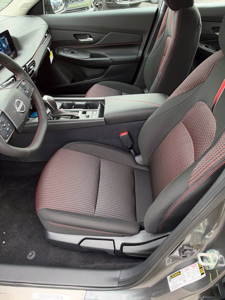 New 2027 Nissan Sentra SR w/ SR All Weather Package FWD image 9