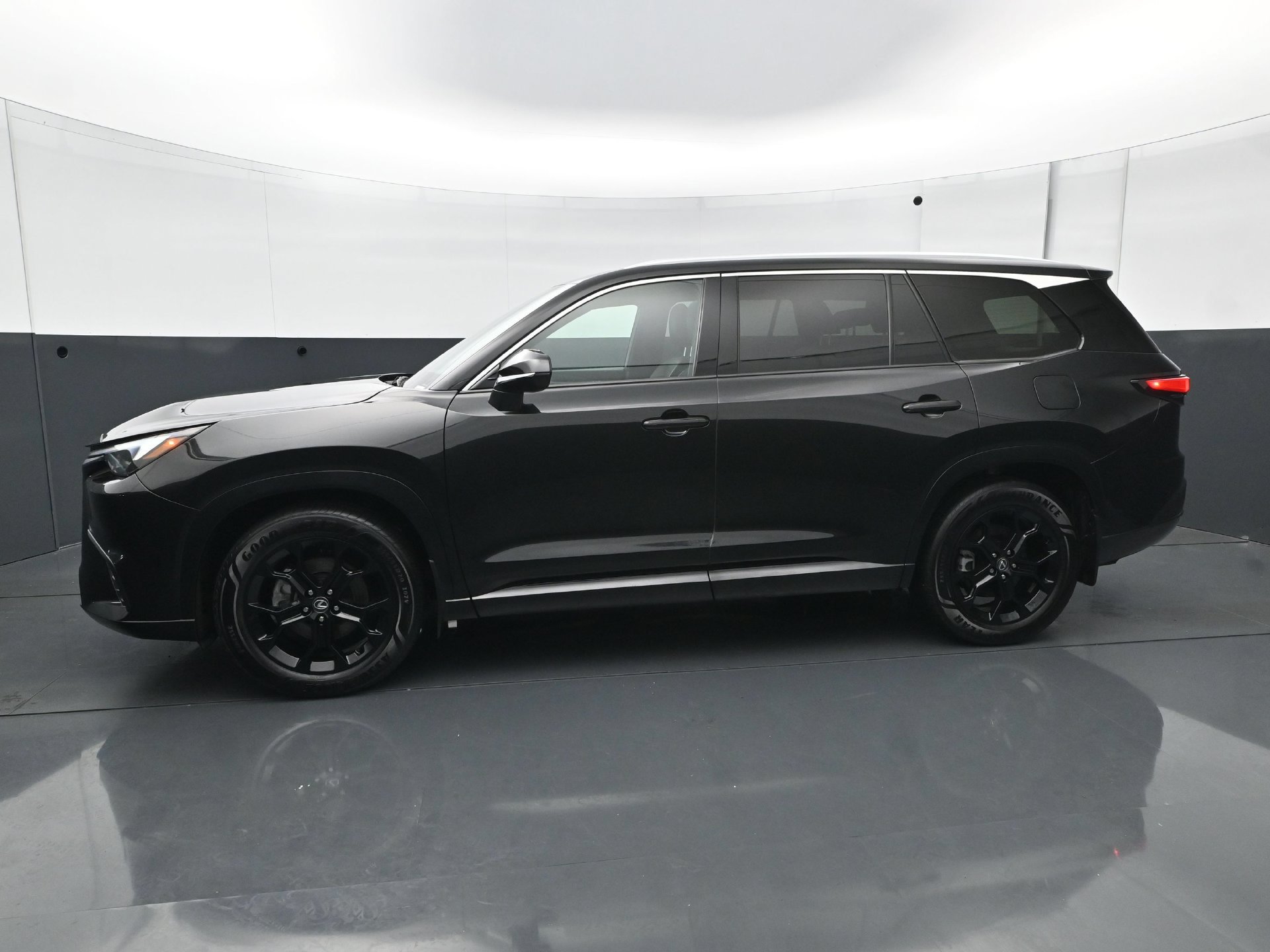 Used 2024 Lexus TX 350 AWD image 1