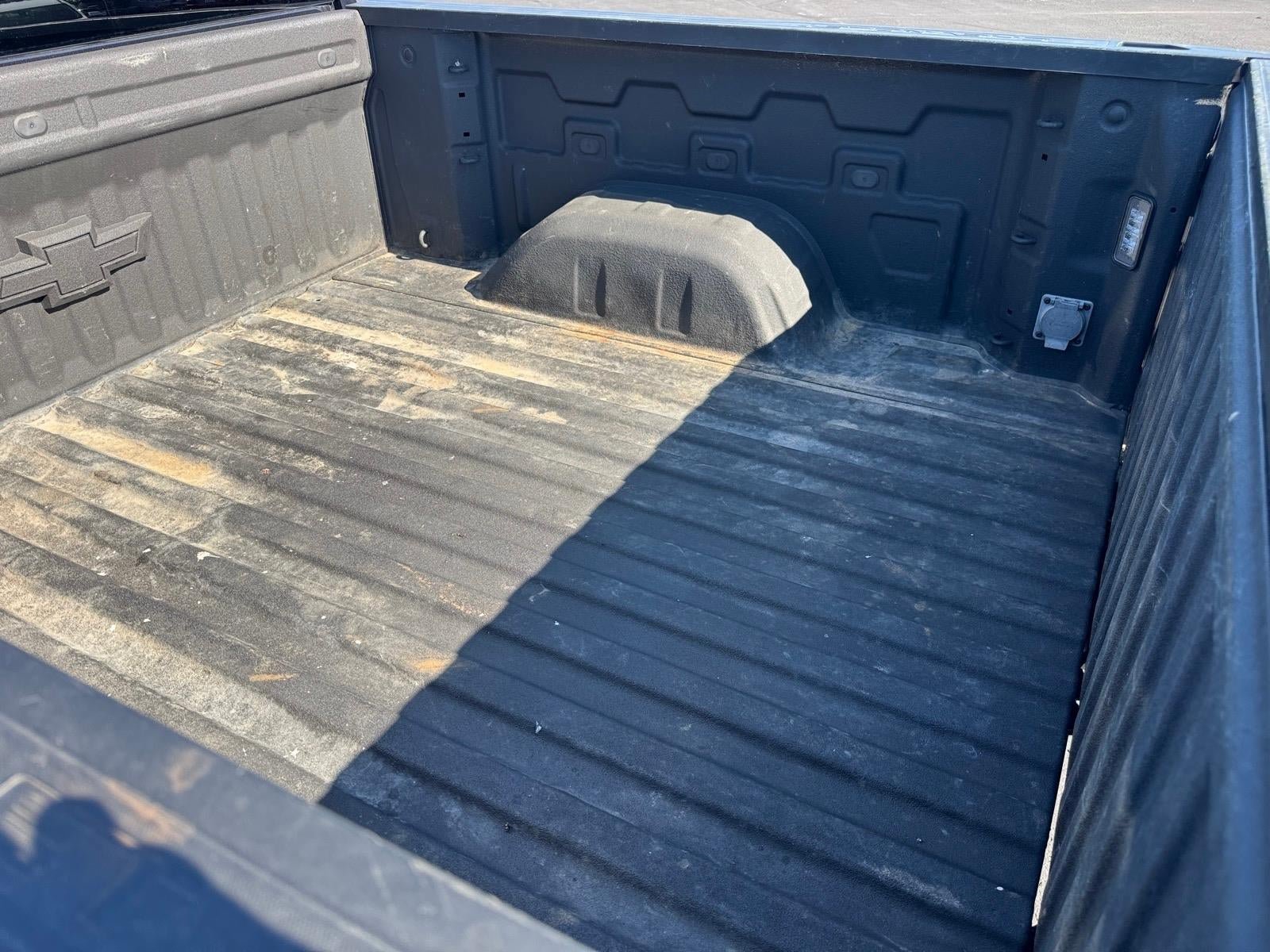 Used 2023 Chevrolet Silverado 1500 LT AWD/4WD image 4