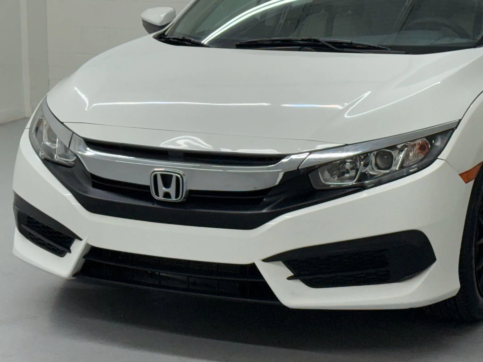 Used 2018 Honda Civic LX image 8