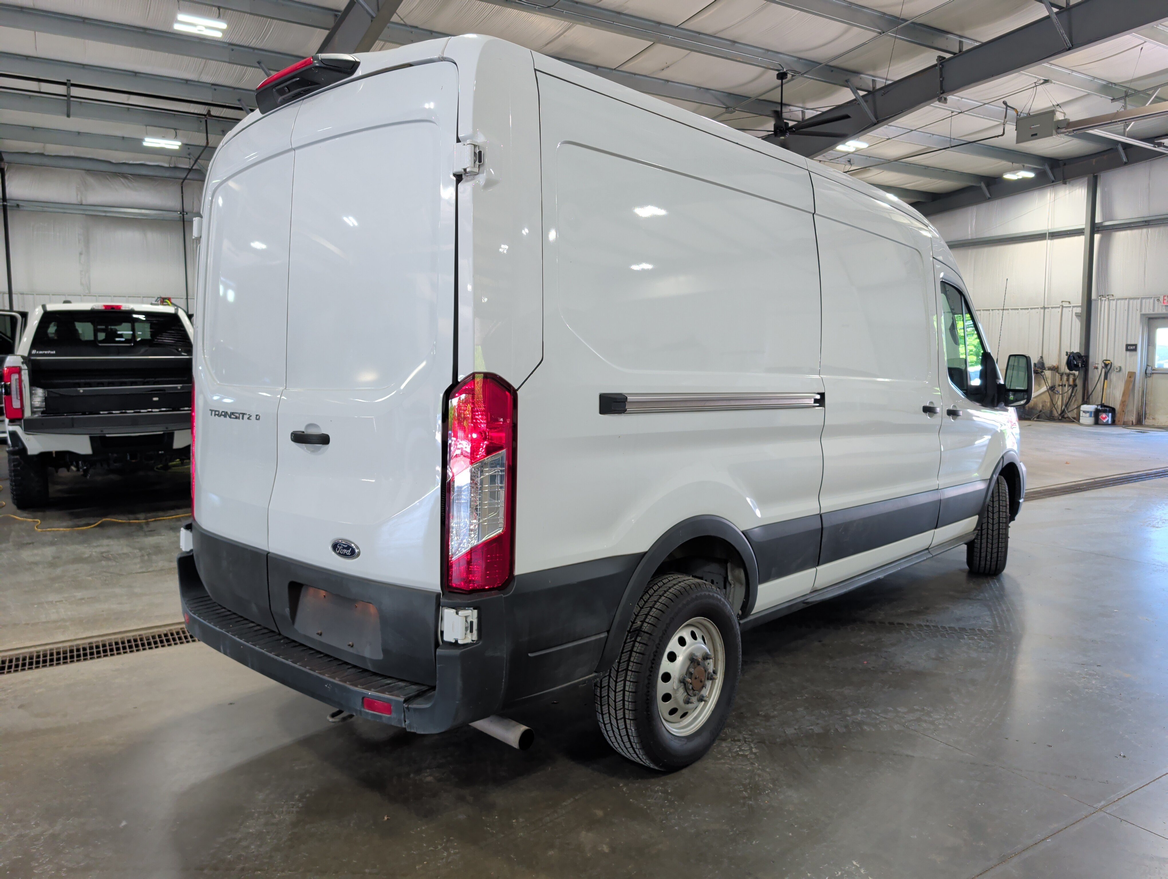 Used 2023 Ford Transit 250 Medium Roof AWD image 3