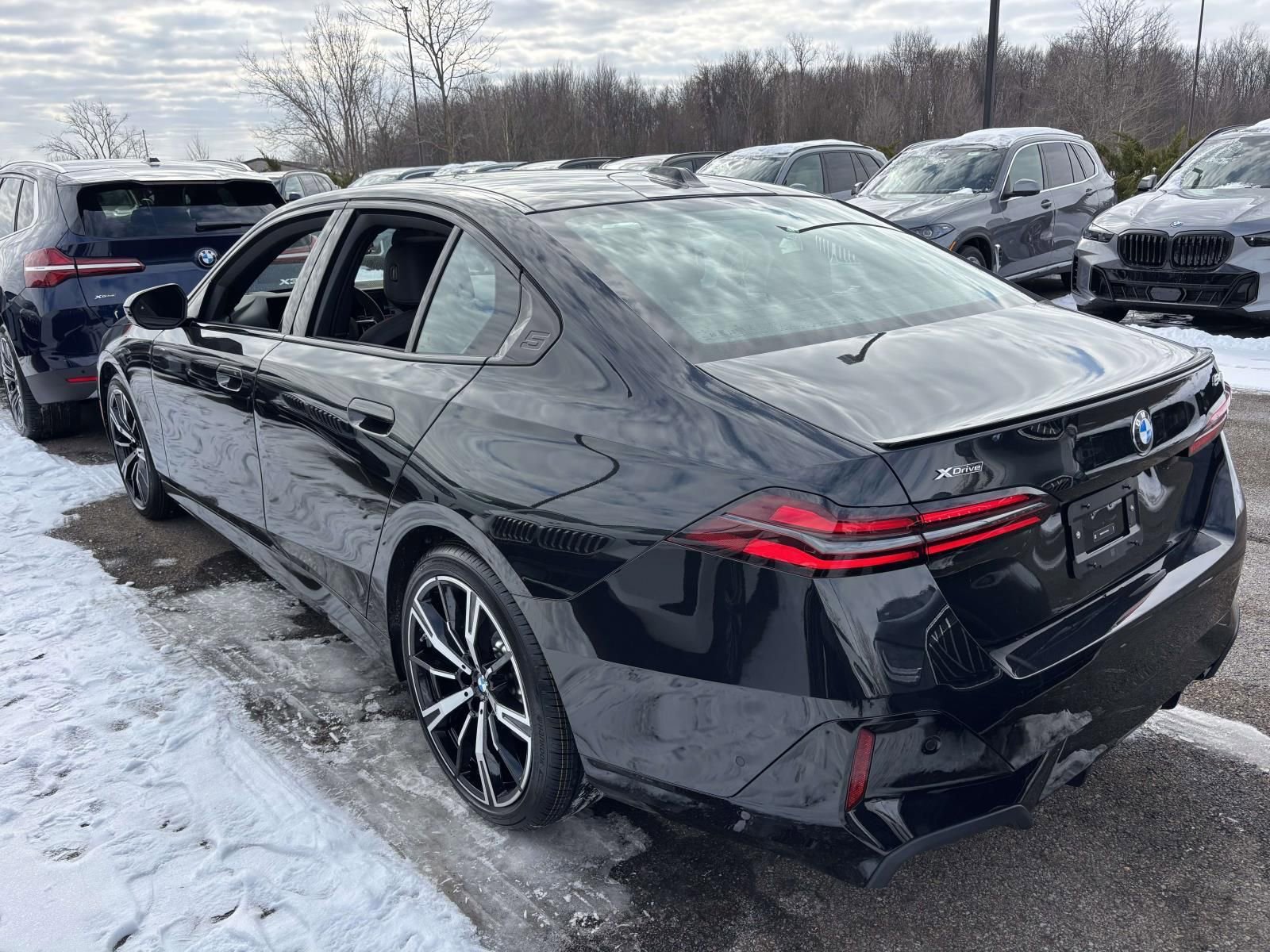 New 2026 BMW 540i xDrive w/ M Sport Package image 3