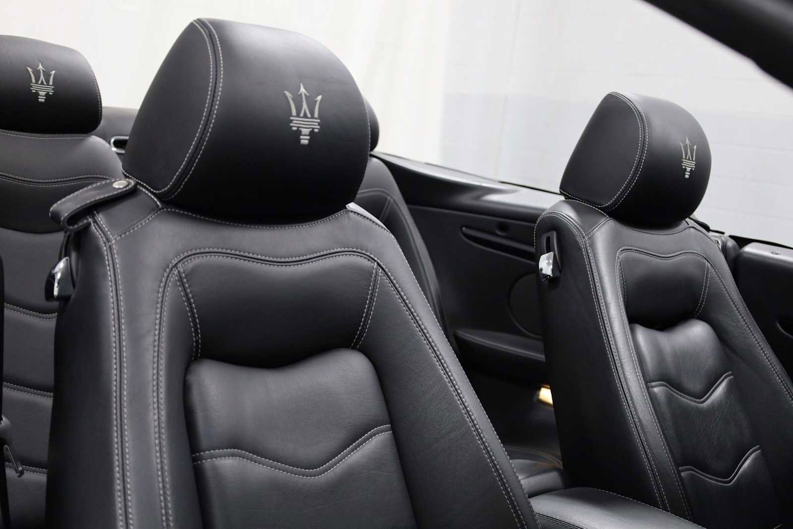 Used 2016 Maserati GranTurismo Convertible image 20
