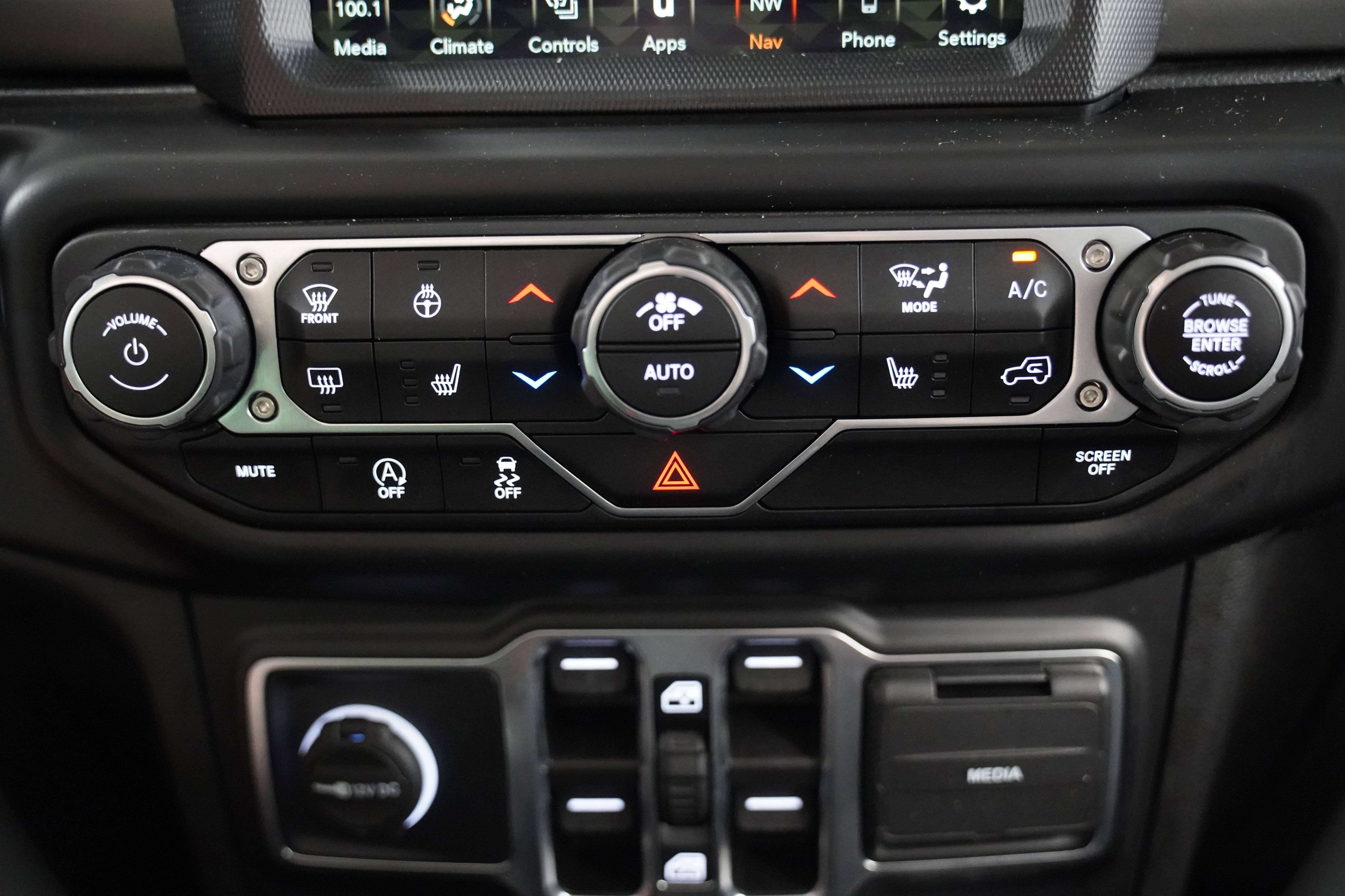 Used 2022 Jeep Wrangler Unlimited Sport AWD/4WD image 30