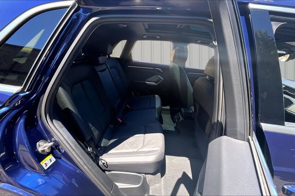 Used 2025 Audi Q3 2.0T Premium w/ Convenience Package AWD/4WD image 25