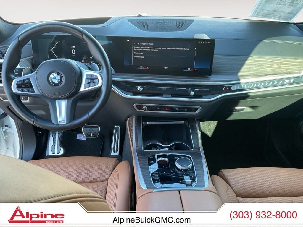 Used 2023 BMW X7 xDrive40i w/ M Sport Package AWD/4WD image 10