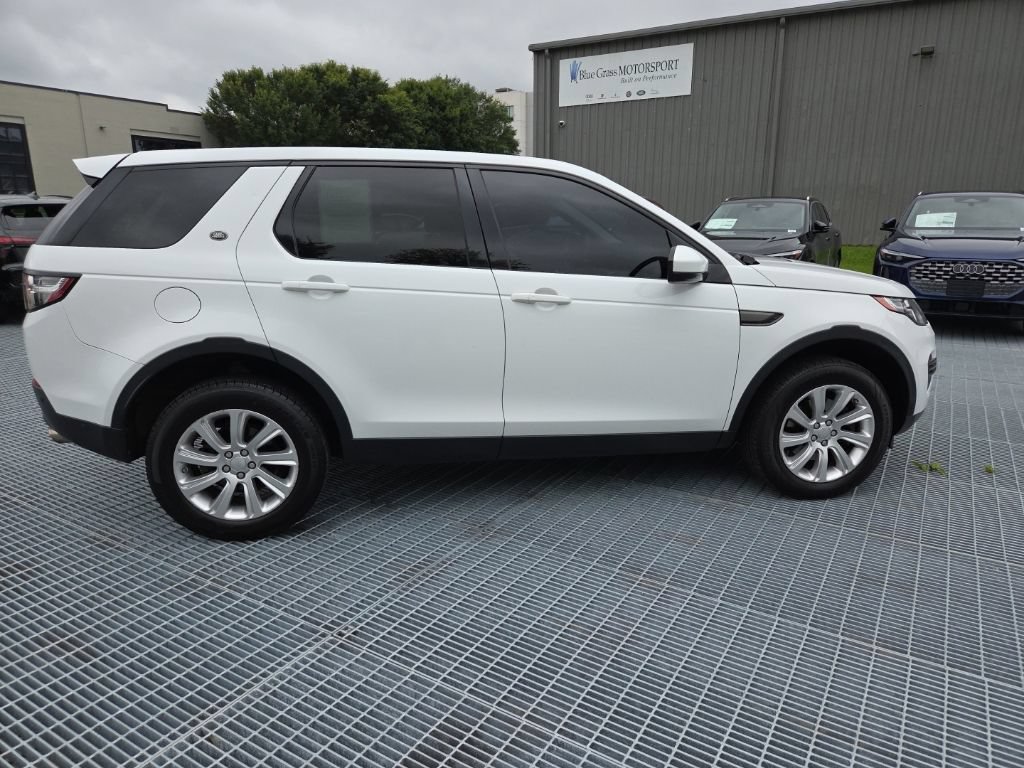 Used 2015 Land Rover Discovery Sport SE AWD/4WD image 6