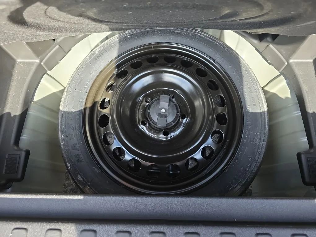 Used 2019 Chevrolet Equinox LT image 48