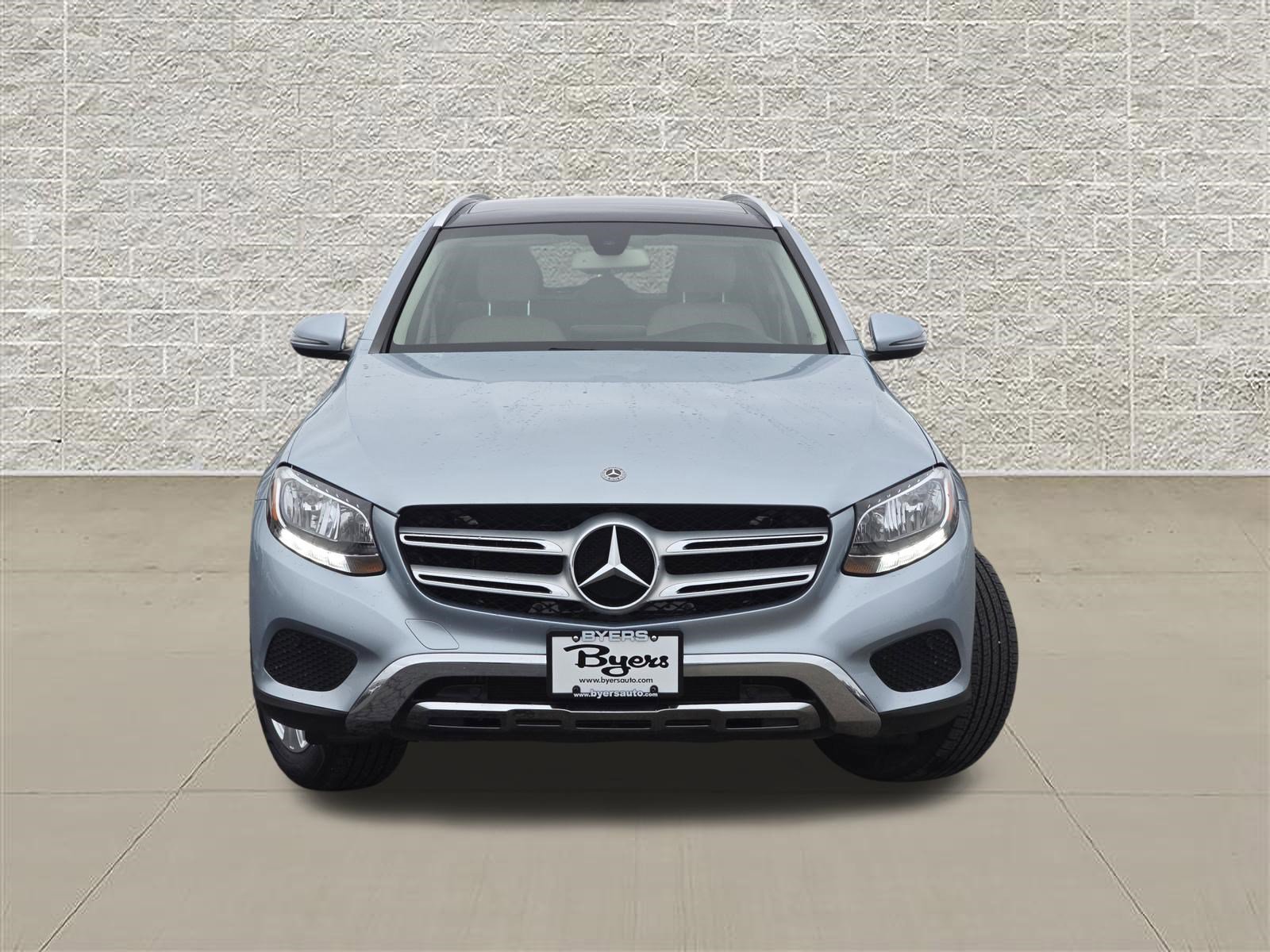 Used 2018 Mercedes-Benz GLC 300 4MATIC image 2