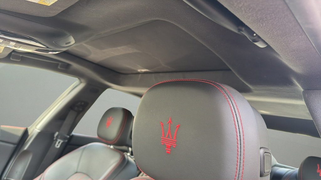 Used 2023 Maserati Ghibli Modena Q4 AWD/4WD image 19
