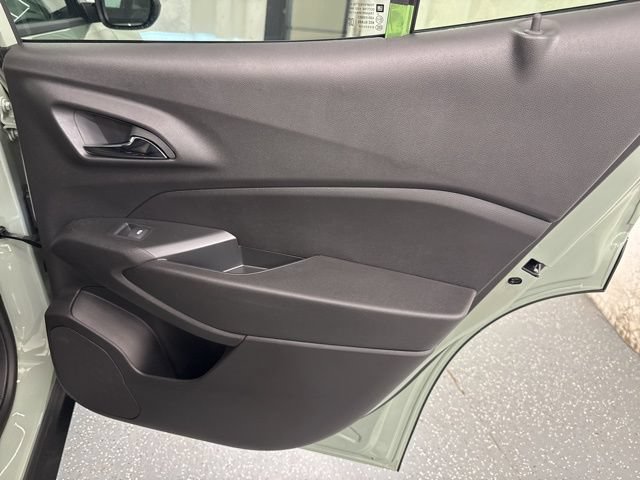 New 2026 Chevrolet Trax ACTIV w/ Sunroof Package FWD image 11