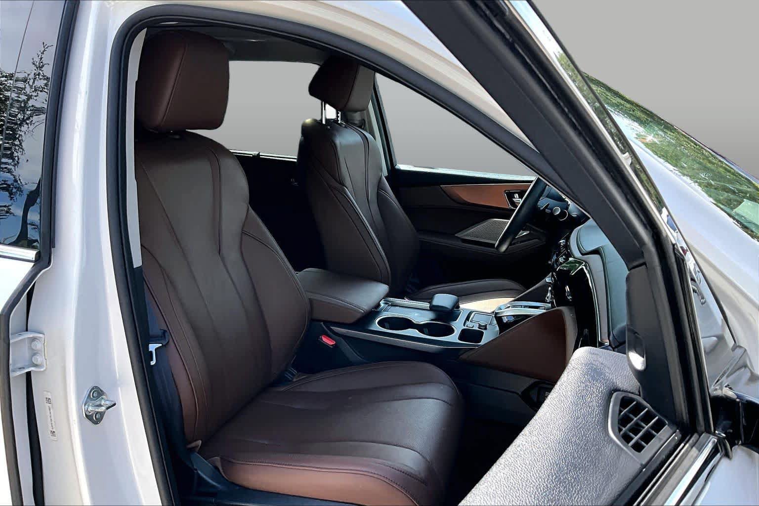 Certified 2023 Acura MDX SH-AWD w/ Technology Package image 9