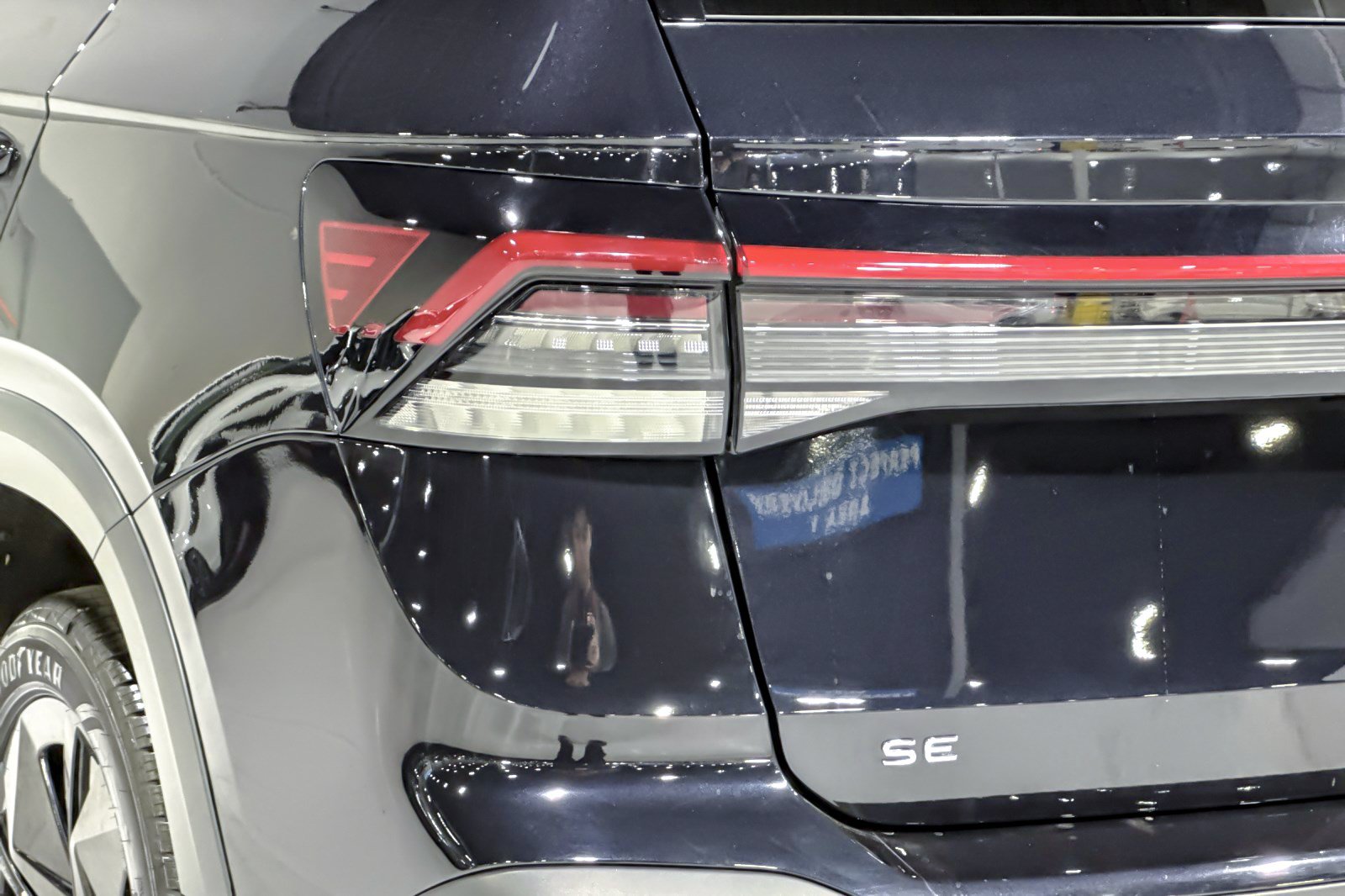 Used 2025 Volkswagen Taos SE FWD image 29