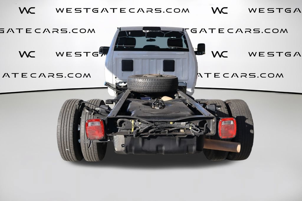 Used 2022 RAM 3500 Tradesman w/ Chrome Appearance Group RWD image 7