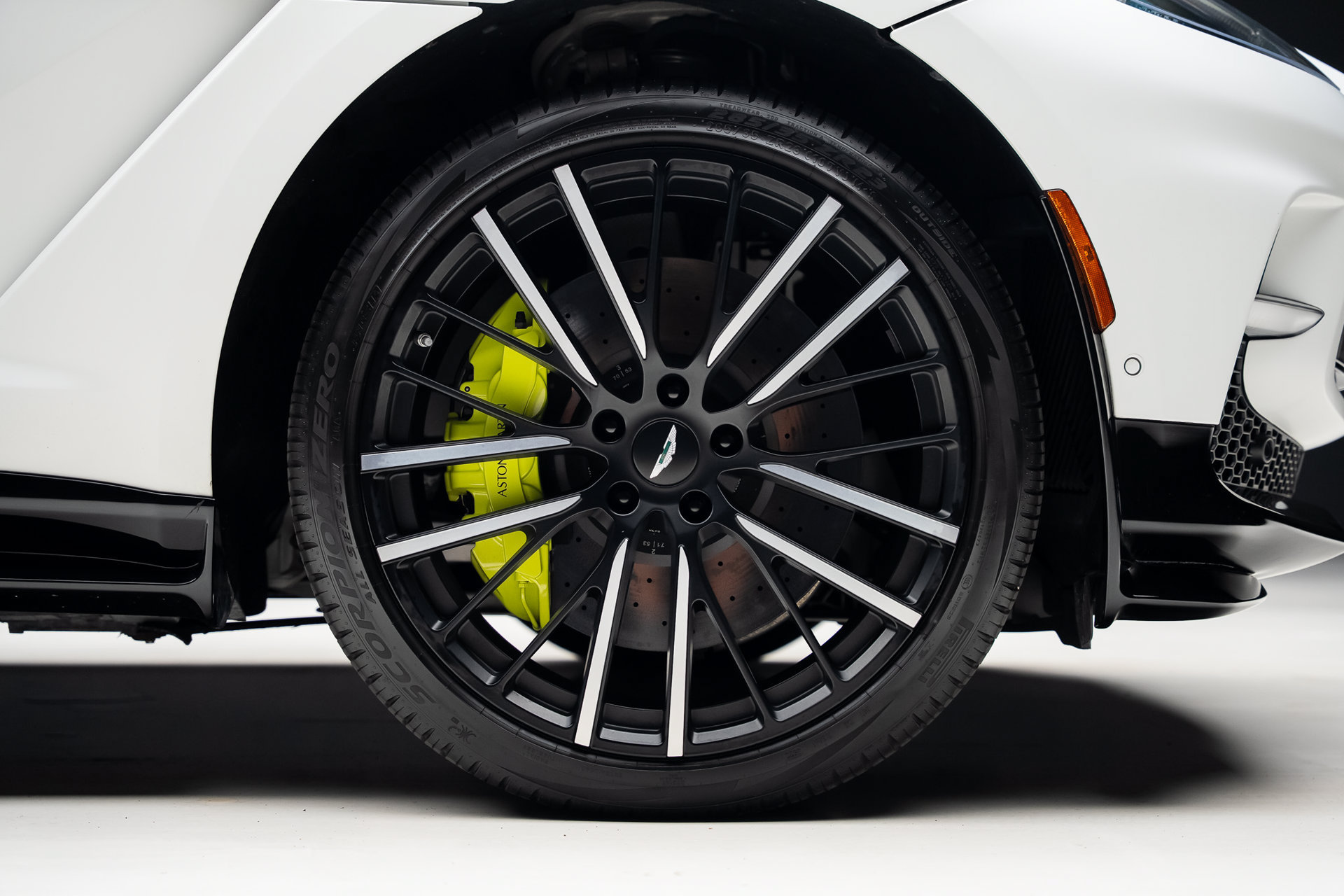 Used 2023 Aston Martin DBX 707 AWD/4WD image 40