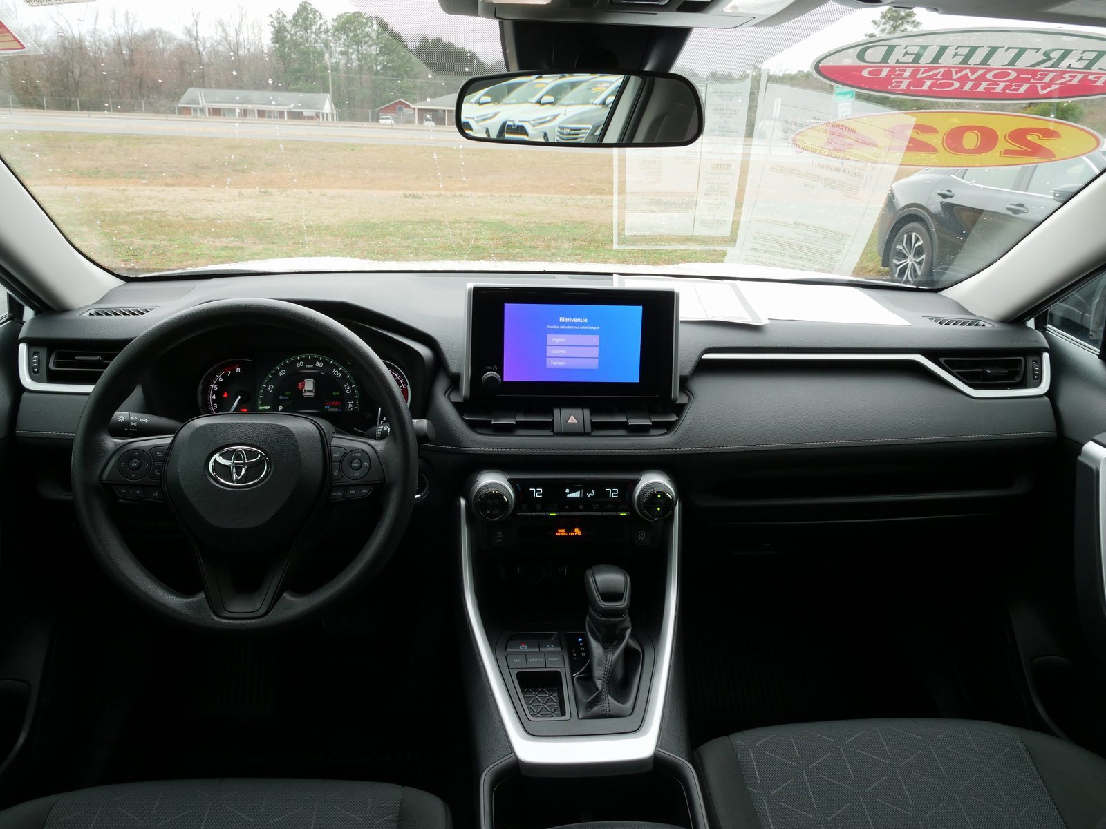 Used 2024 Toyota RAV4 XLE w/ Convenience Package image 18