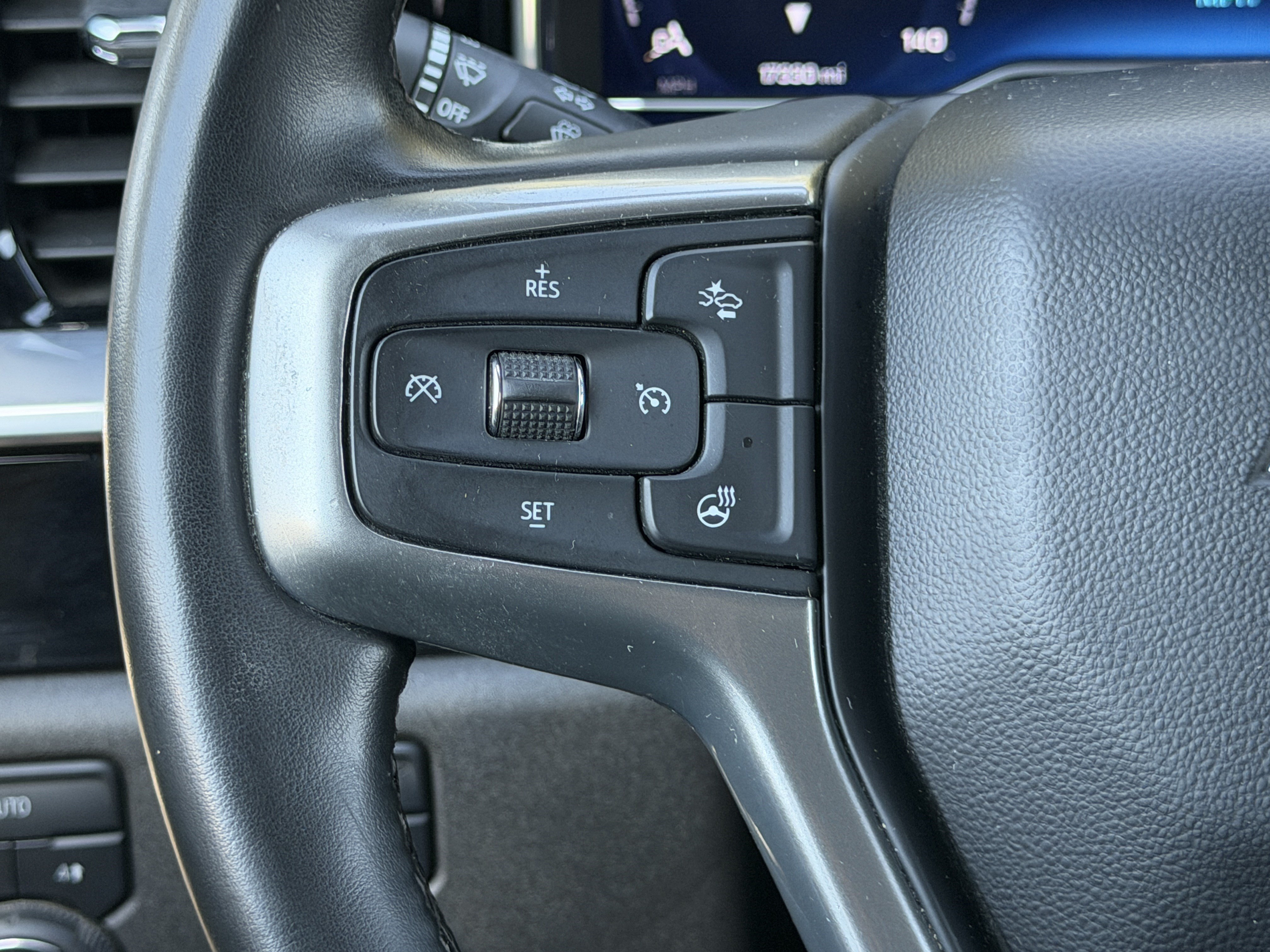Used 2023 Chevrolet Silverado 1500 LT AWD/4WD image 63