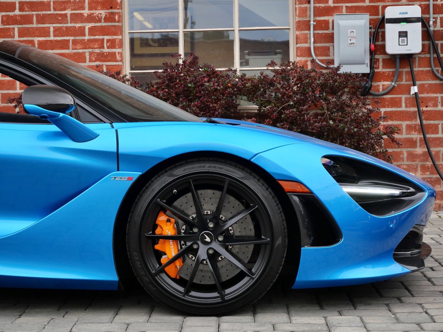 Used 2022 McLaren 720S Performance image 7