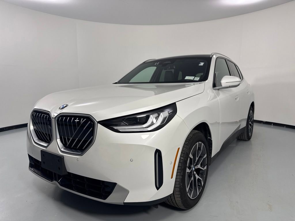 Certified 2025 BMW X3 xDrive30 w/ Premium Package AWD/4WD image 4