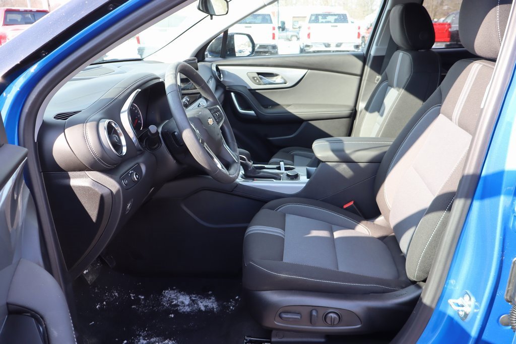 New 2026 Chevrolet Blazer LT w/ Midnight/Sport Edition image 5