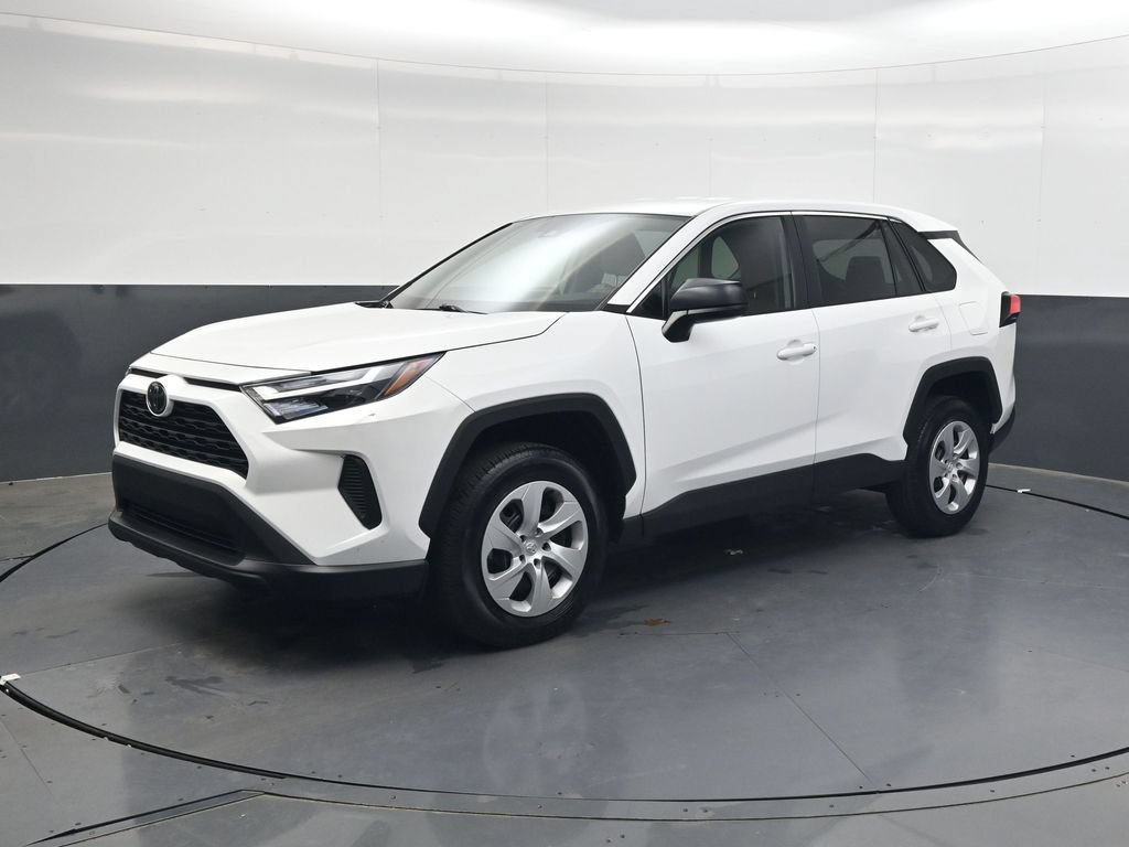 Used 2025 Toyota RAV4 LE FWD image 8