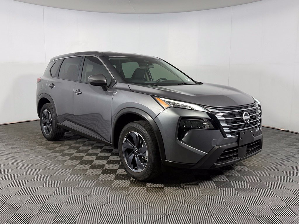 Used 2024 Nissan Rogue SV FWD image 4