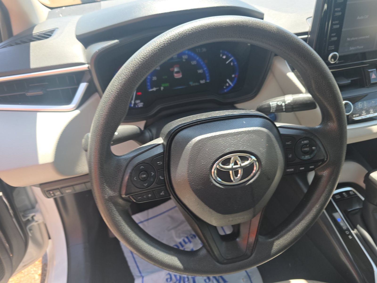 Used 2022 Toyota Corolla LE FWD image 8