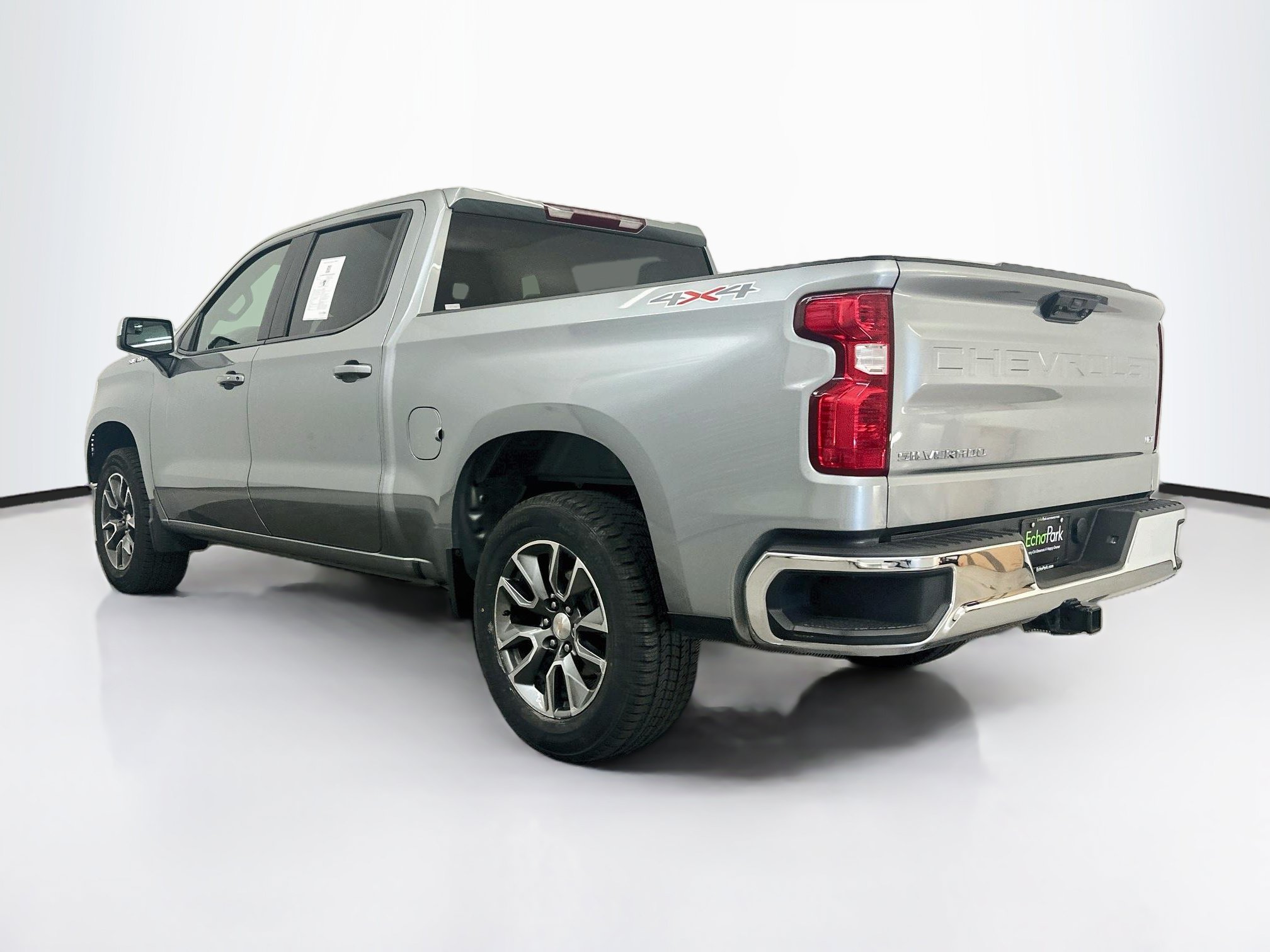 Used 2024 Chevrolet Silverado 1500 LT AWD/4WD image 5
