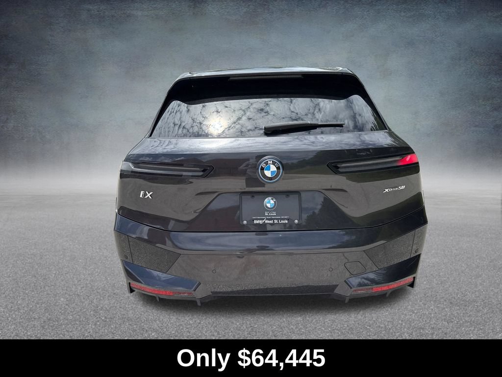 Used 2025 BMW iX xDrive50 AWD/4WD image 4
